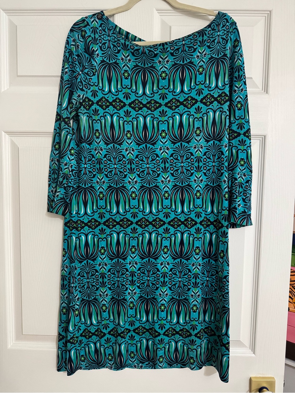 Tory Burch 100% Silk Blue Green Print Shift Dress M Boat Neck Logo Buttons